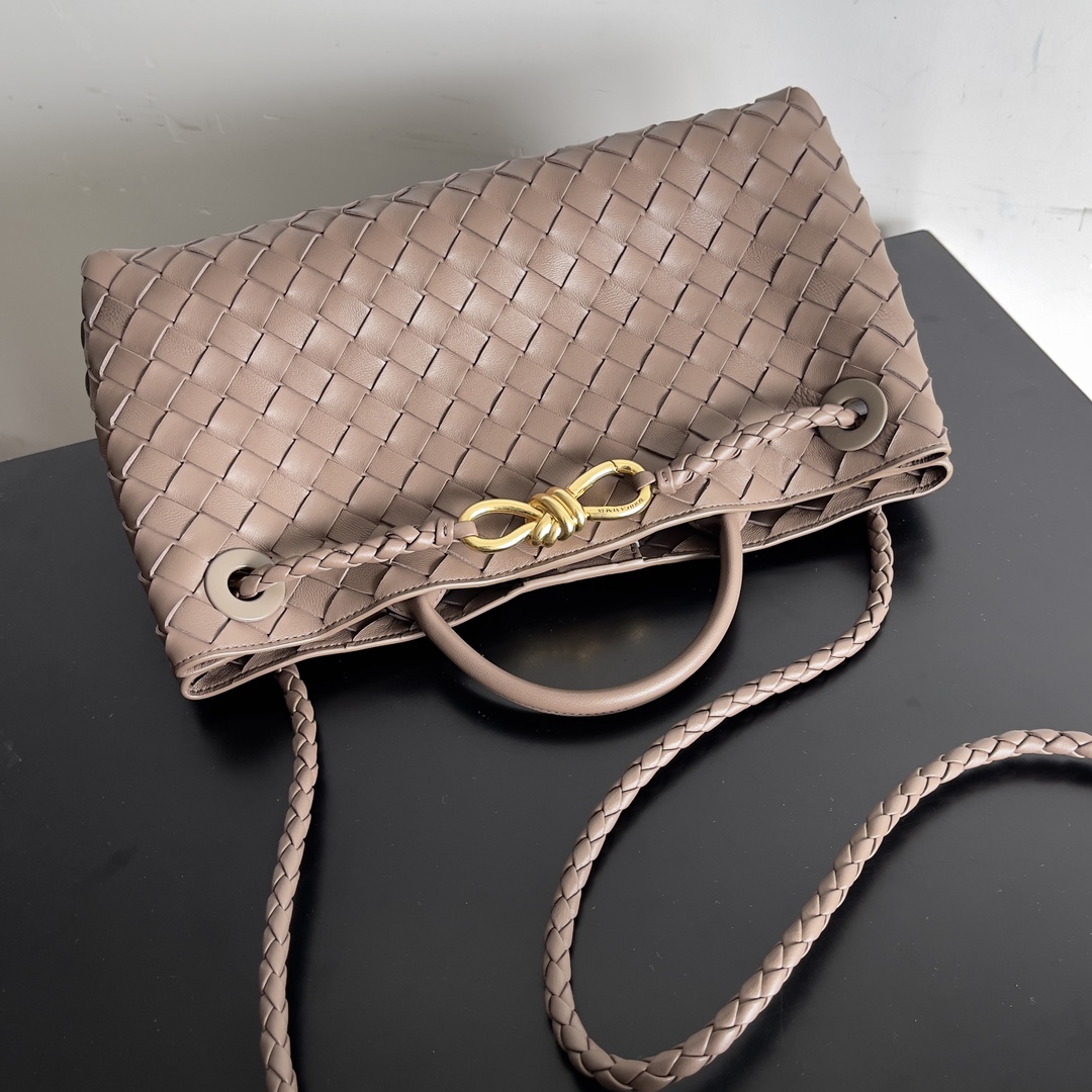 Bottega Veneta Shopping Bags